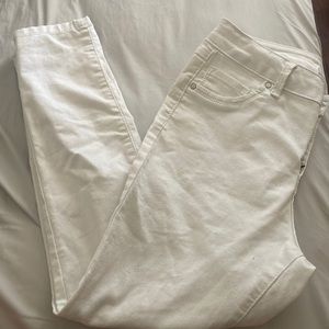 White skinny jeans